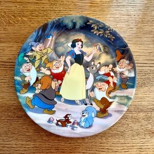 “Snow White and the Seven Dwarfs” Limited Addition Collector Plate.